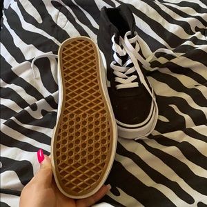 Women’s high top Vans